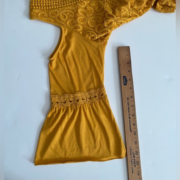 Shannon Ford New York Tunic Size L Mustard Embroidered Front Cold Shoulder - Picture 7 of 10